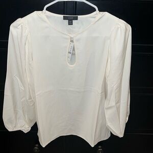 J.Crew NWT women’s cream puff sleeve crepe keyhole neckline top. Size‎ XSP